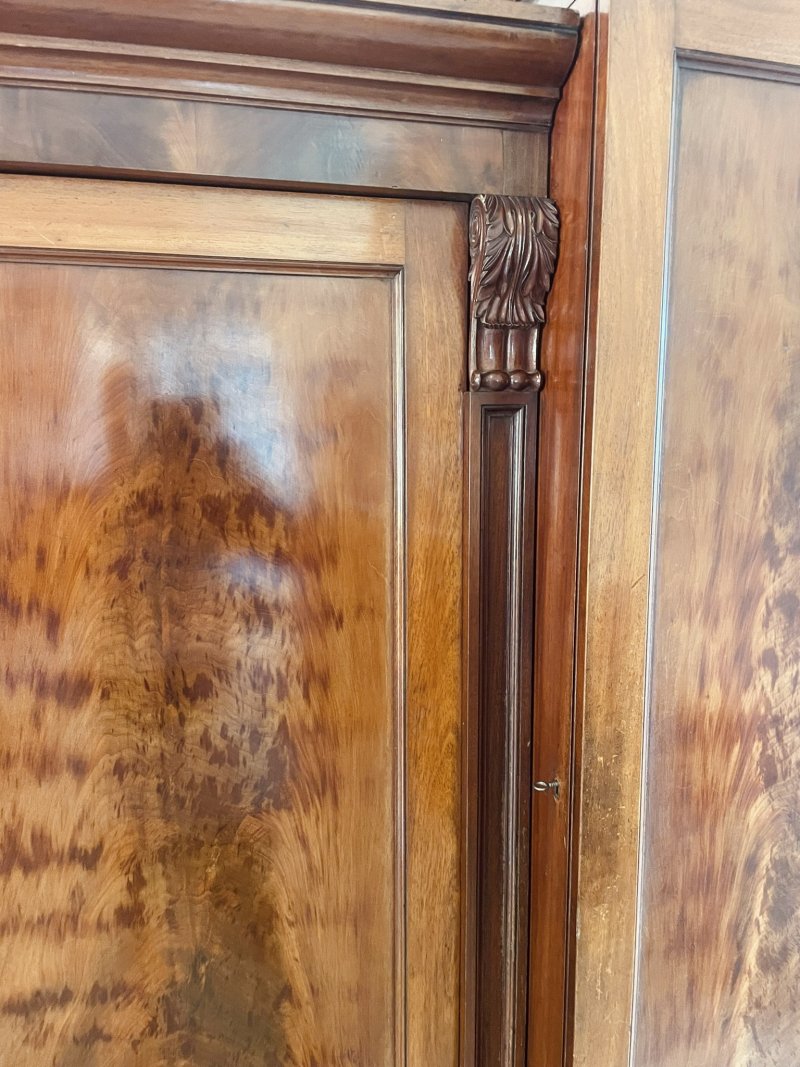 Outstanding Quality Large Victorian Antique Figured Mahogany Four Door Wardrobe - Image 15